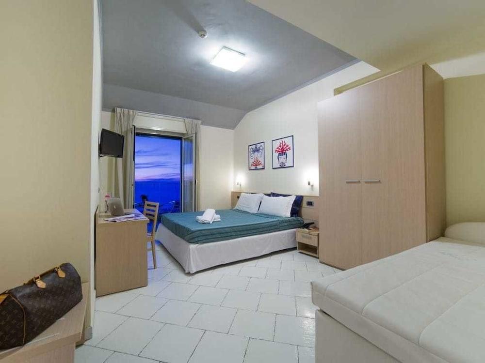 Hotel Cosmomare Piano di Sorrento Kültér fotó