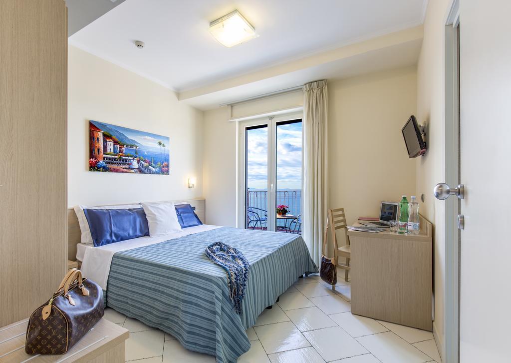 Hotel Cosmomare Piano di Sorrento Kültér fotó