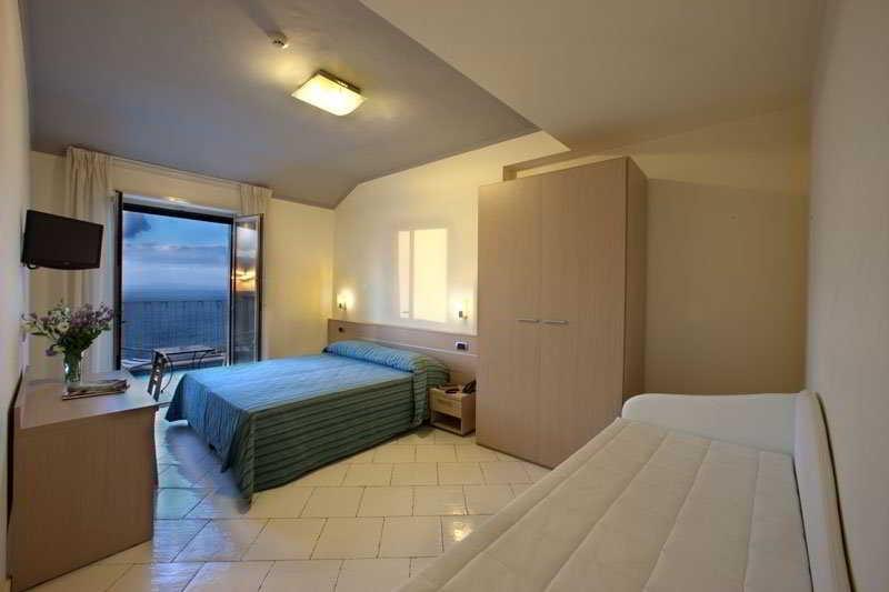 Hotel Cosmomare Piano di Sorrento Kültér fotó