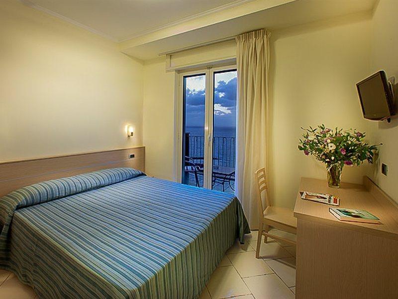 Hotel Cosmomare Piano di Sorrento Kültér fotó
