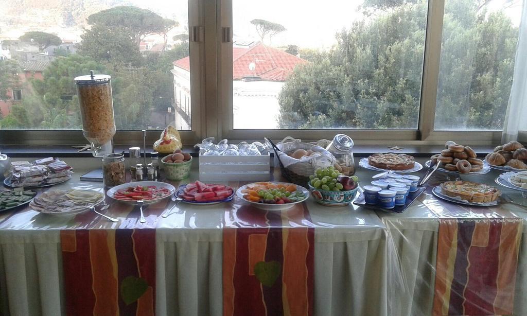 Hotel Cosmomare Piano di Sorrento Kültér fotó