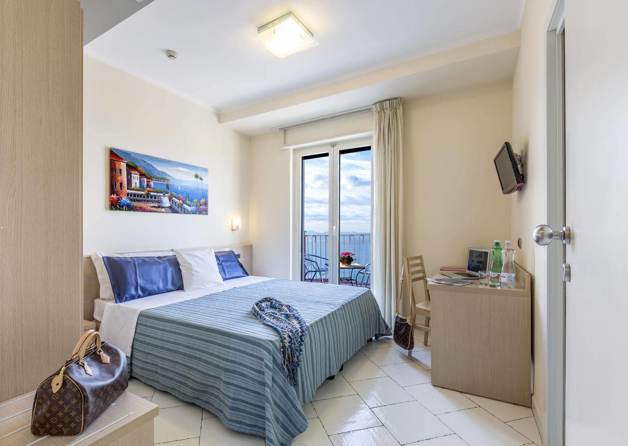 Hotel Cosmomare Piano di Sorrento Kültér fotó
